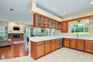 5104 Whispering Leaf Trail, Valrico, FL 33596 - Photo 17