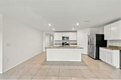 7980 Broad Pointe Drive, Zephyrhills, FL 33540 - Photo 9