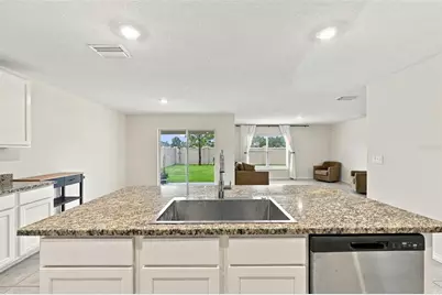 7980 Broad Pointe Drive, Zephyrhills, FL 33540 - Photo 5