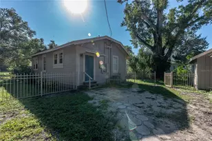 3810 N Darwin Ave, Tampa, FL 33603 - Photo 21