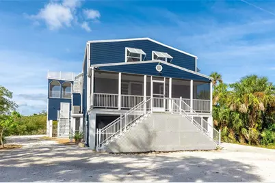 707 40th Street W, Palmetto, FL 34221 - Photo 1