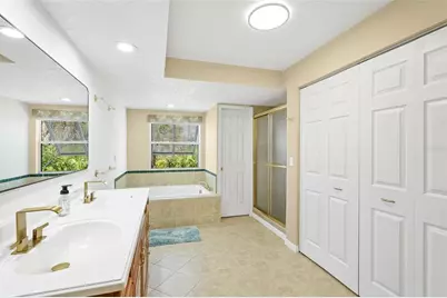 707 40th Street W, Palmetto, FL 34221 - Photo 9