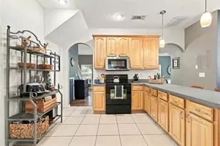 36900 Suwanee Way, Dade City, FL 33525 - Photo 19