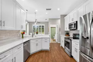 3825 Salida Del Sol Dr, Ruskin, FL 33573 - Photo 5