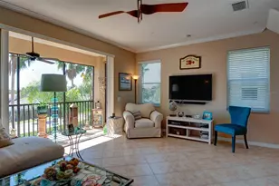 1146 Venetian Harbor Dr NE, Saint Petersburg, FL 33702 - Photo 7