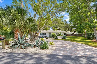 200 Lagoon Drive, Palm Harbor, FL 34683 - Photo 21