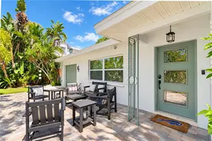 200 Lagoon Dr, Palm Harbor, FL 34683 - Photo 9