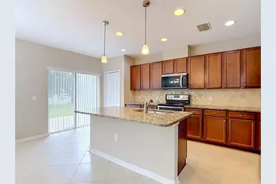 7885 Tuscany Woods Drive, Tampa, FL 33647 - Photo 11