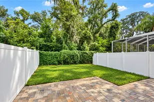 828 Lumsden Reserve Dr, Brandon, FL 33511 - Photo 3