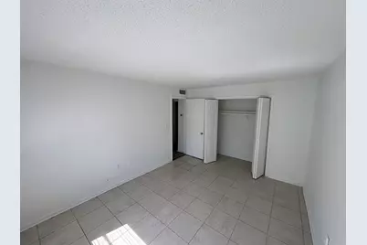7025 Hibiscus Avenue S, South Pasadena, FL 33707 - Photo 7