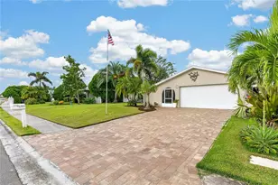 6510 Solitaire Palm Way, Apollo Beach, FL 33572 - Photo 17