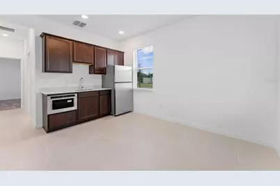 37231 Clinch Circle, Zephyrhills, FL 33540 - Photo 11