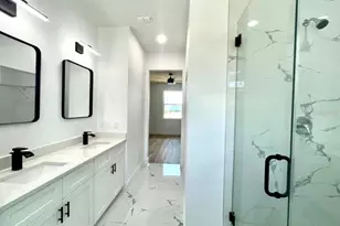8110 N Greenwood Ave, Tampa, FL 33604 - Photo 9