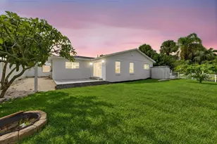 223 94th Ave NE, Saint Petersburg, FL 33702 - Photo 3