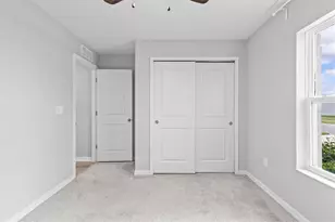 9972 Mesic Woods Ave, Seffner, FL 33584 - Photo 17