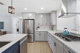1700 63rd Terrace S, Saint Petersburg, FL 33712 - Photo 13