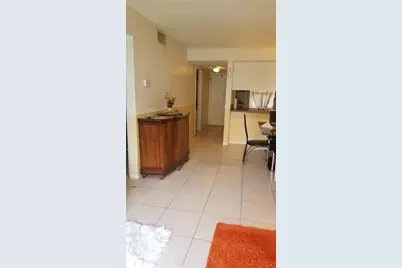 5052 Terrace Club Lane #101, Tampa, FL 33617 - Photo 3
