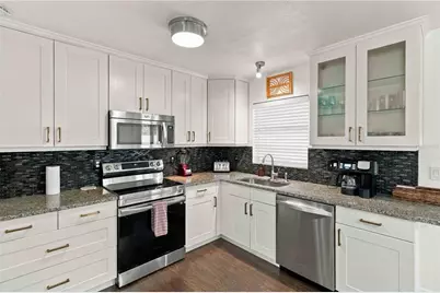 6339 S Lansdale Circle, Tampa, FL 33616 - Photo 9