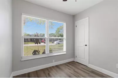 8609 Chinaberry Drive, Tampa, FL 33637 - Photo 29