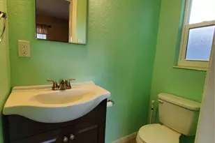 10931 N Edison Ave, Tampa, FL 33612 - Photo 17