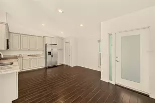 14334 Channel Dr, Largo, FL 33774 - Photo 9