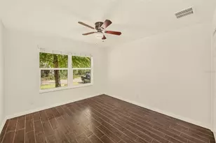 14334 Channel Dr, Largo, FL 33774 - Photo 17