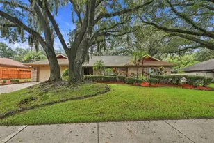 2609 Manor Oak Dr, Valrico, FL 33596 - Photo 3