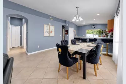 7746 Carriage Pointe Drive, Gibsonton, FL 33534 - Photo 9