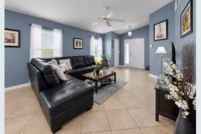 7746 Carriage Pointe Drive, Gibsonton, FL 33534 - Photo 5