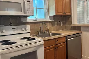 833 11th Ave N, Saint Petersburg, FL 33701 - Photo 9