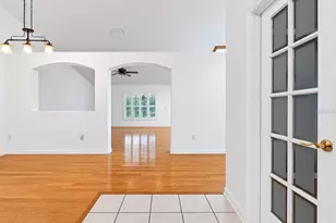 14701 Redcliff Dr, Tampa, FL 33625 - Photo 5