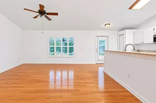 14701 Redcliff Dr, Tampa, FL 33625 - Photo 9