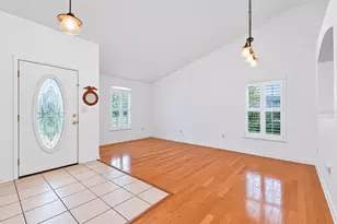 14701 Redcliff Dr, Tampa, FL 33625 - Photo 7