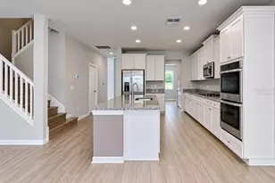3179 Marine Grass Dr, Wimauma, FL 33598 - Photo 9