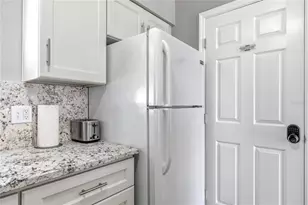 2744 Hidden Lake Blvd, Sarasota, FL 34237 - Photo 13