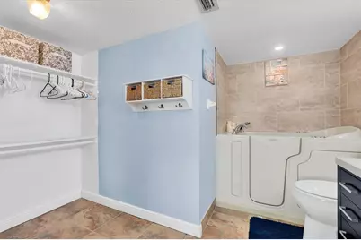 6372 Palma Del Mar Boulevard S #111, Saint Petersburg, FL 33715 - Photo 17