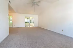 3114 37th Ln S, Saint Petersburg, FL 33711 - Photo 9