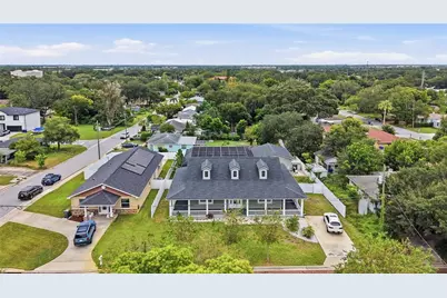 608 4th Street SW, Largo, FL 33770 - Photo 3