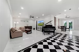 608 4th St SW, Largo, FL 33770 - Photo 9