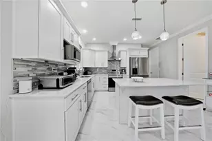 608 4th St SW, Largo, FL 33770 - Photo 17