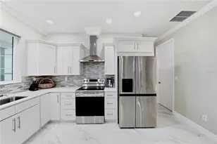 608 4th St SW, Largo, FL 33770 - Photo 15