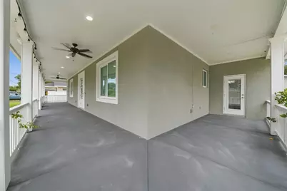 608 4th Street SW, Largo, FL 33770 - Photo 7
