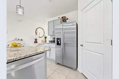 36013 Ellsworth Place, Zephyrhills, FL 33541 - Photo 5