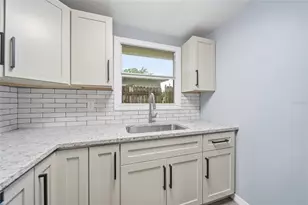 11982 106th St, Largo, FL 33773 - Photo 5