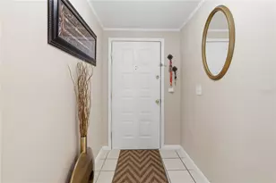 3105 Sandspur Dr, Tampa, FL 33618 - Photo 7