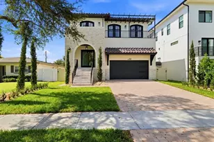 502 E Davis Blvd, Tampa, FL 33606 - Photo 1