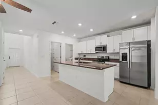 6259 Back Forty Loop, Zephyrhills, FL 33541 - Photo 7