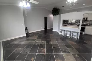7608 Glades Ct, Tampa, FL 33637 - Photo 5