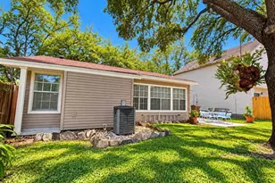 7608 Glades Ct, Tampa, FL 33637 - Photo 21
