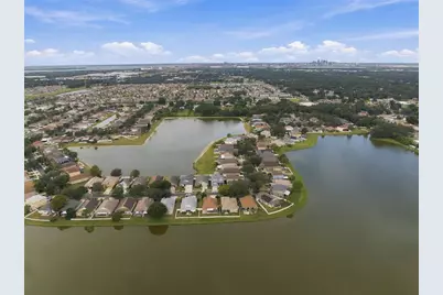 8335 Canterbury Lake Boulevard, Tampa, FL 33619 - Photo 63